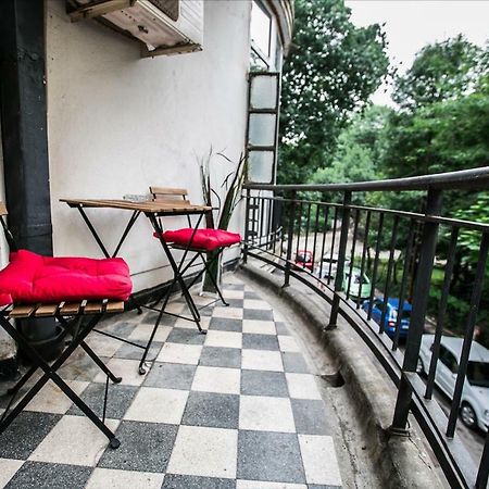 Cismigiu Garden Studio Apartment Bucureşti Ngoại thất bức ảnh