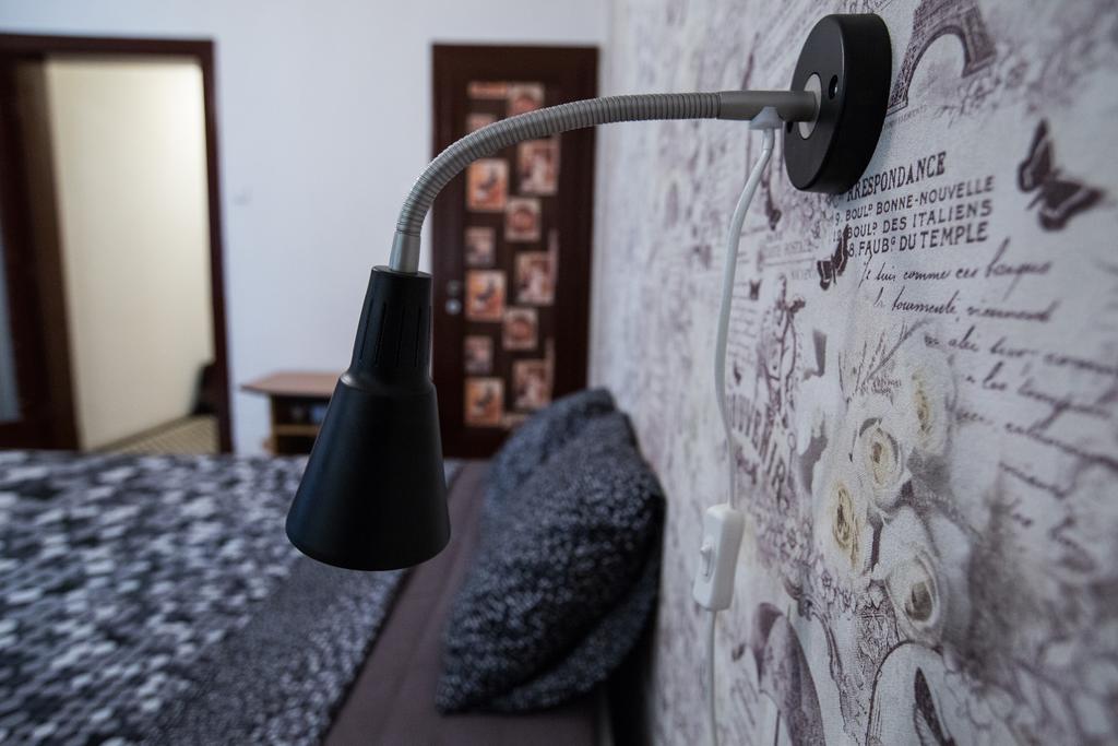 Cismigiu Garden Studio Apartment Bucureşti Ngoại thất bức ảnh
