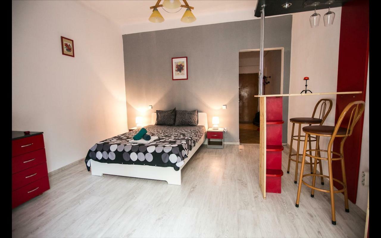 Cismigiu Garden Studio Apartment Bucureşti Ngoại thất bức ảnh