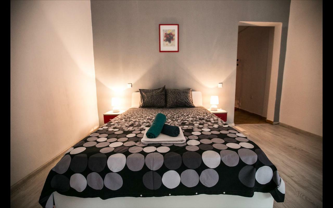 Cismigiu Garden Studio Apartment Bucureşti Ngoại thất bức ảnh