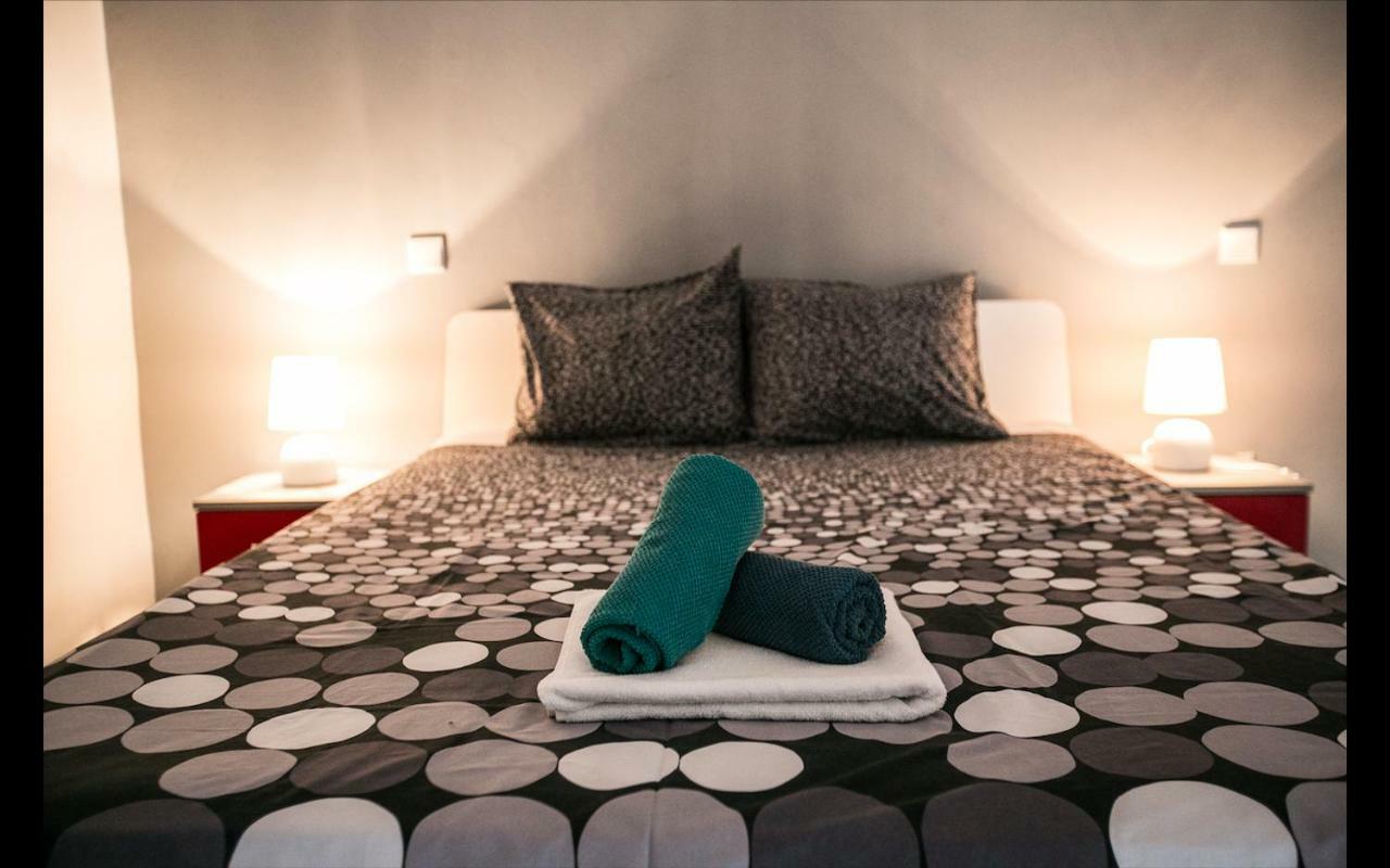 Cismigiu Garden Studio Apartment Bucureşti Ngoại thất bức ảnh