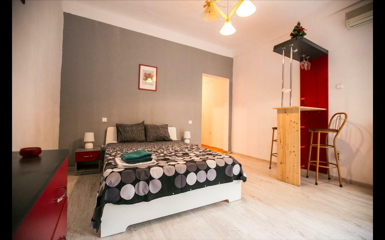 Cismigiu Garden Studio Apartment Bucureşti Ngoại thất bức ảnh