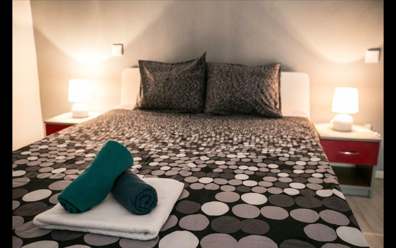Cismigiu Garden Studio Apartment Bucureşti Ngoại thất bức ảnh
