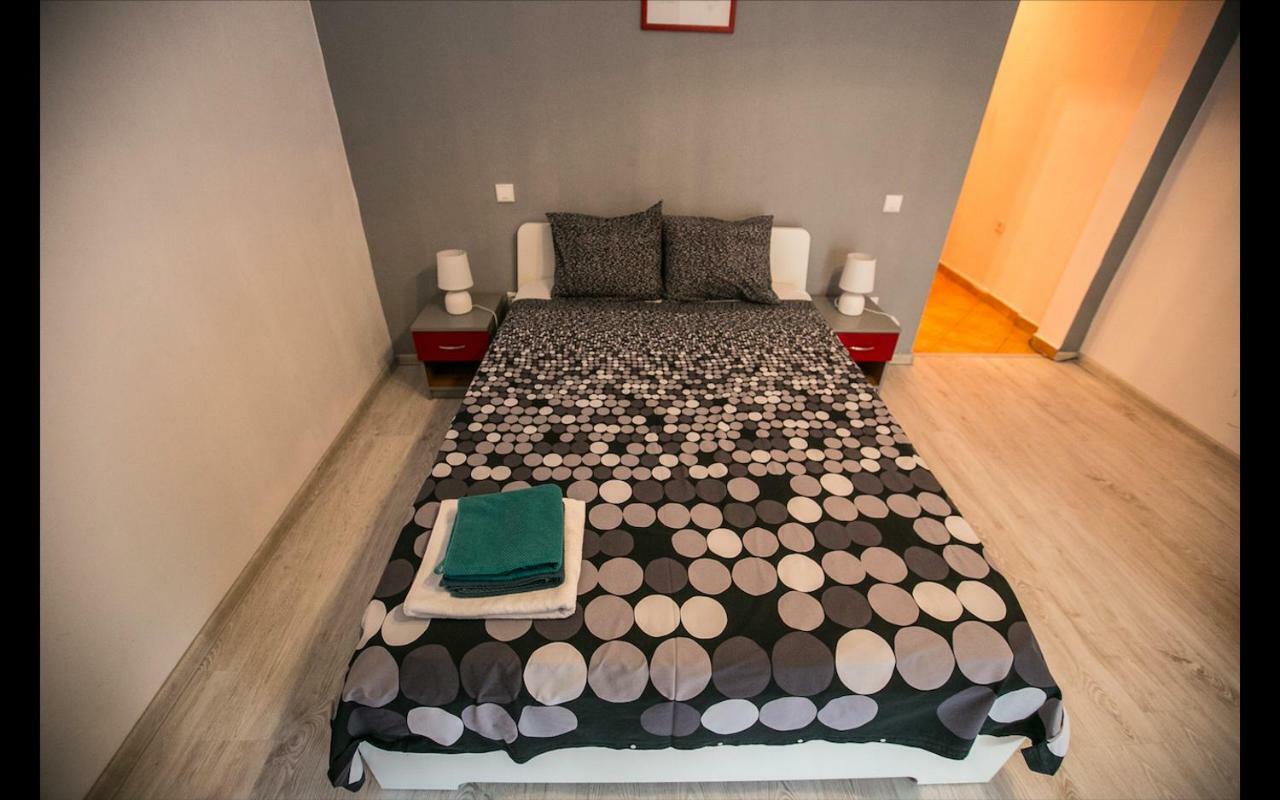Cismigiu Garden Studio Apartment Bucureşti Ngoại thất bức ảnh