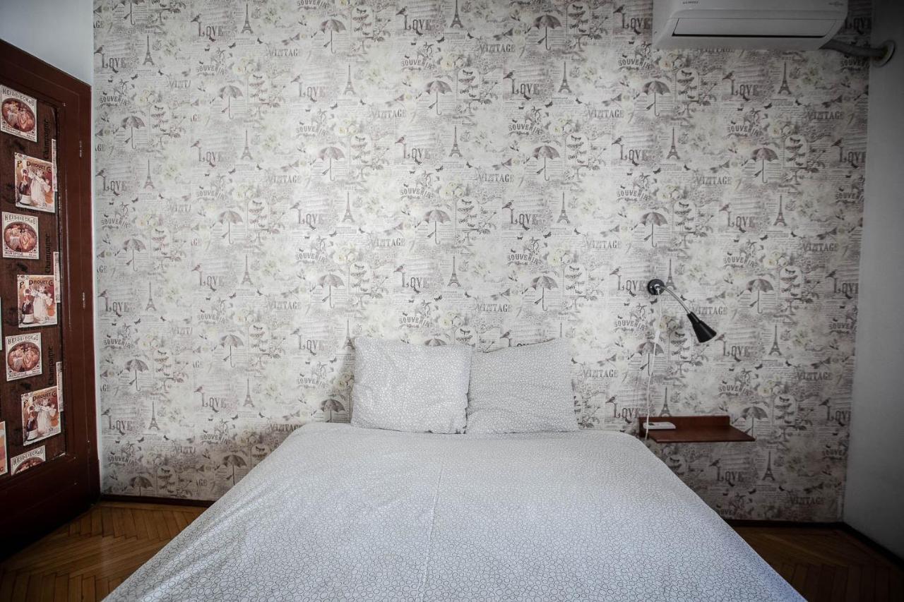 Cismigiu Garden Studio Apartment Bucureşti Ngoại thất bức ảnh