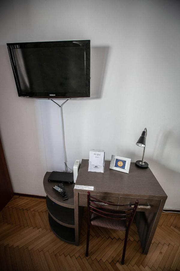 Cismigiu Garden Studio Apartment Bucureşti Ngoại thất bức ảnh
