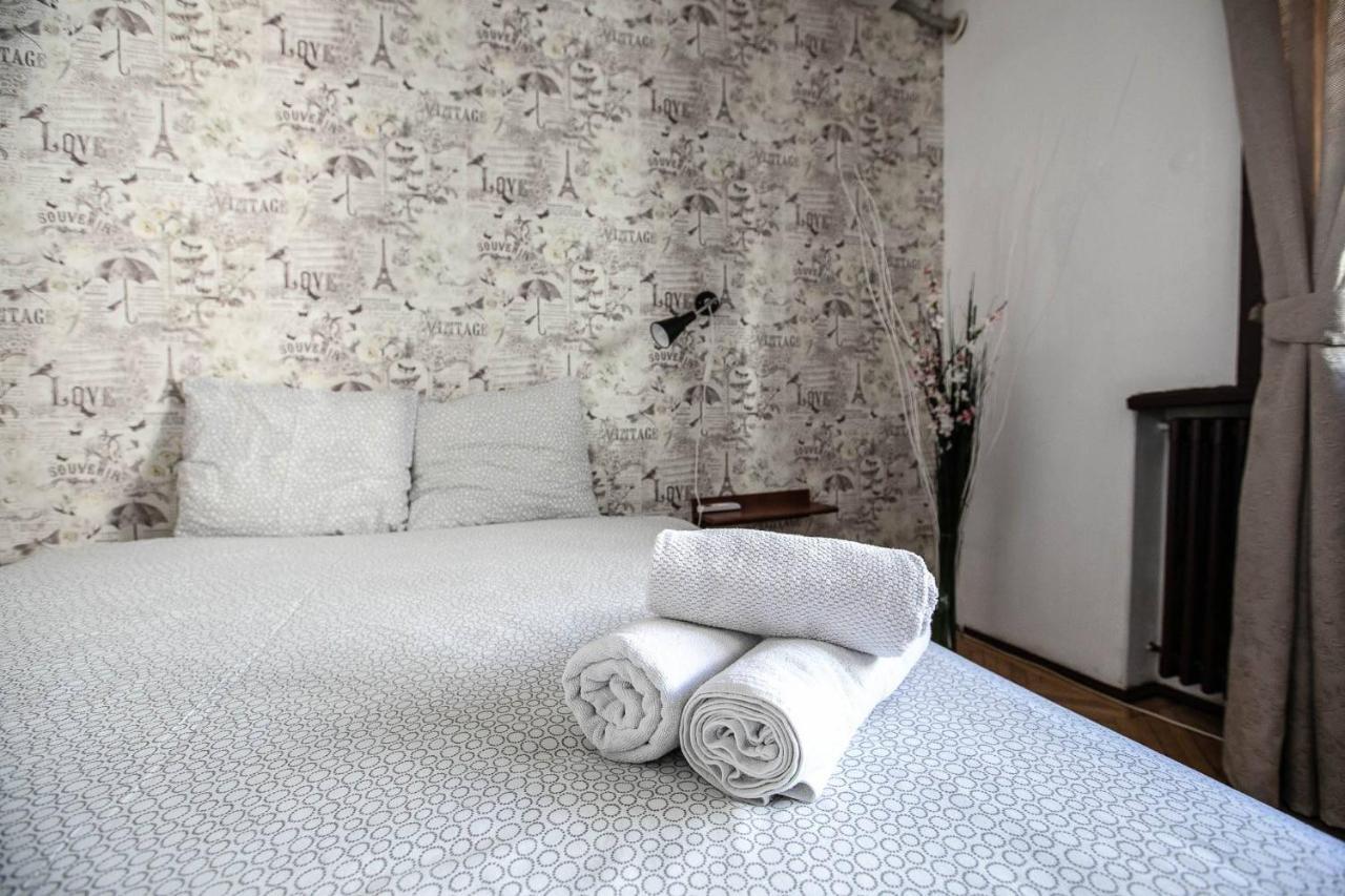 Cismigiu Garden Studio Apartment Bucureşti Ngoại thất bức ảnh