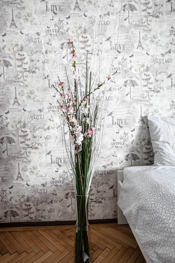 Cismigiu Garden Studio Apartment Bucureşti Ngoại thất bức ảnh