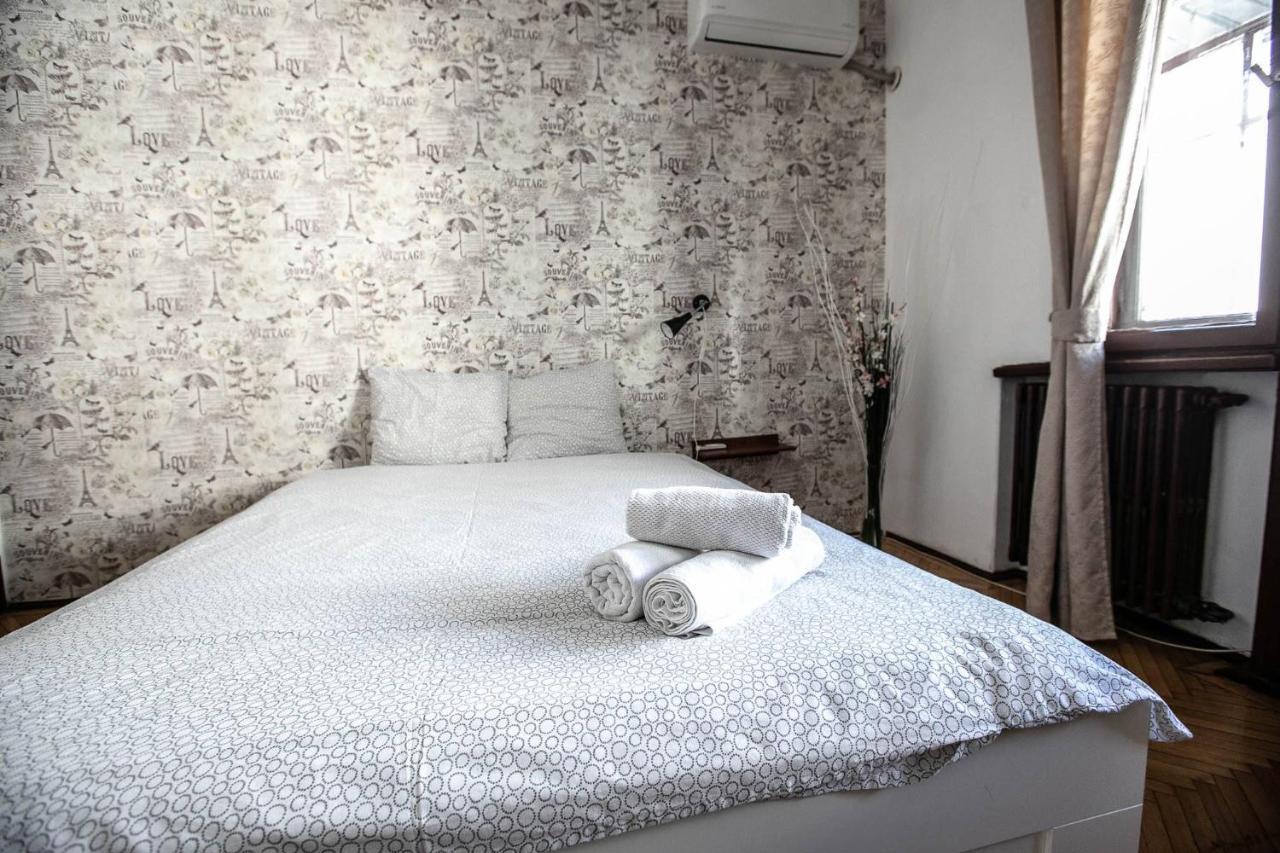 Cismigiu Garden Studio Apartment Bucureşti Ngoại thất bức ảnh
